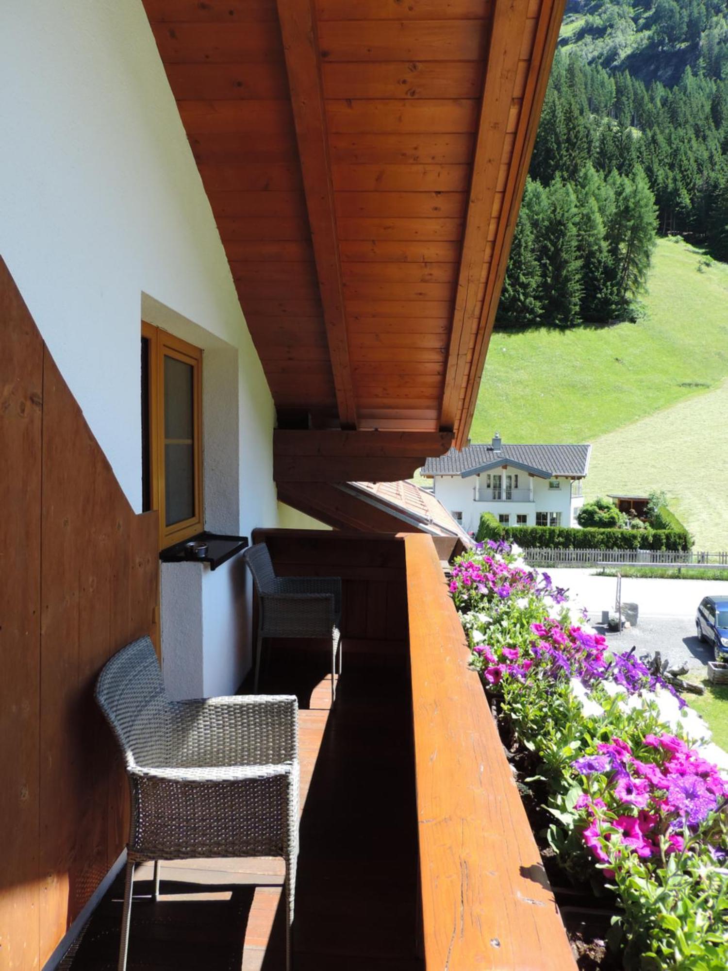 Aparthotel Haus Renate Kaunertal Exteriér fotografie