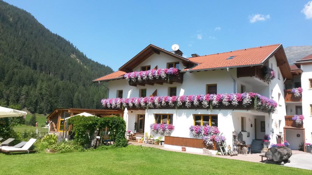Aparthotel Haus Renate Kaunertal Exteriér fotografie