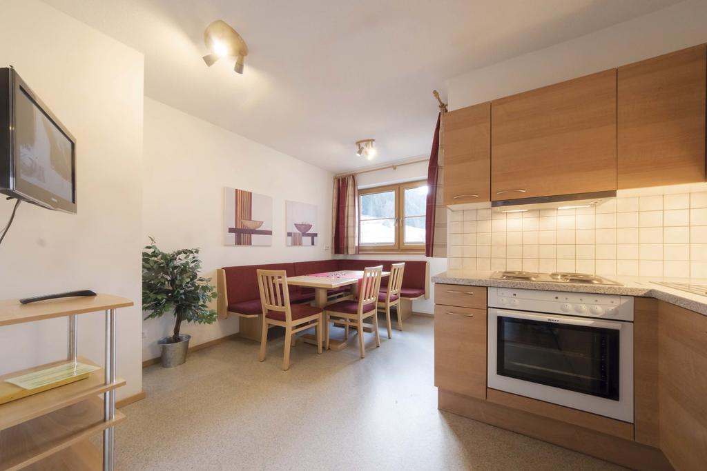 Aparthotel Haus Renate Kaunertal Pokoj fotografie