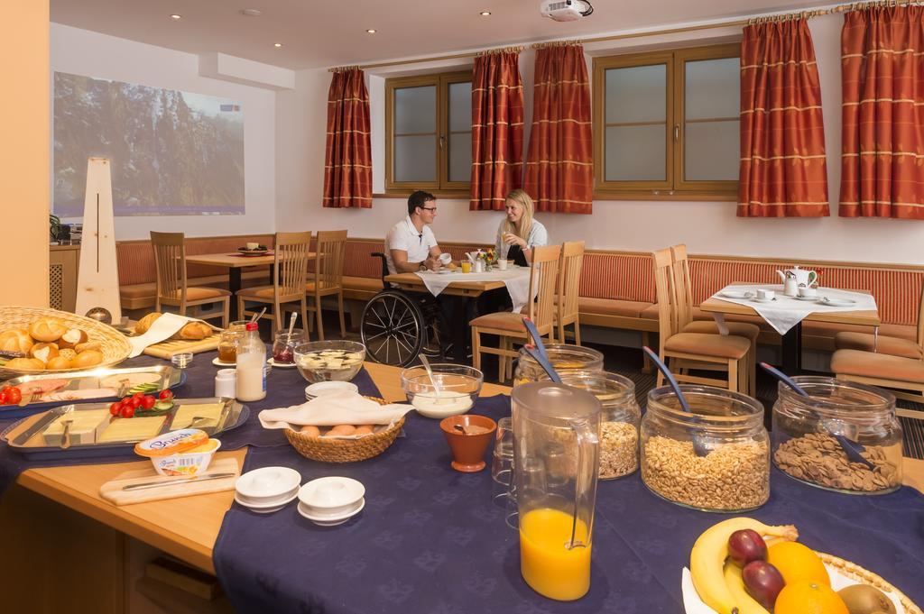 Aparthotel Haus Renate Kaunertal Pokoj fotografie